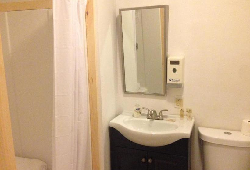 مبيت وإفطار The Sanctuary Inn And Art Gallery