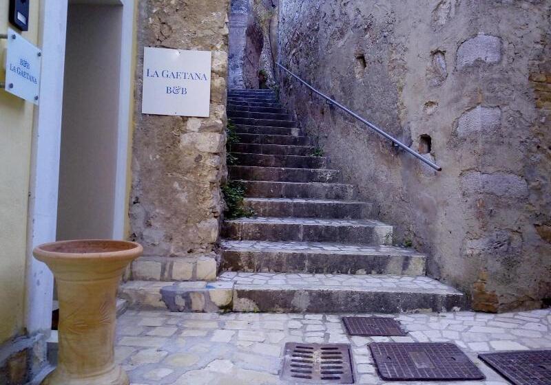مبيت وإفطار La Gaetana