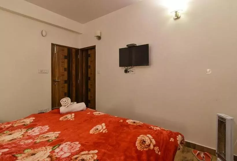 ベッドアンドブレックファースト Dhanlaxmi Apartments