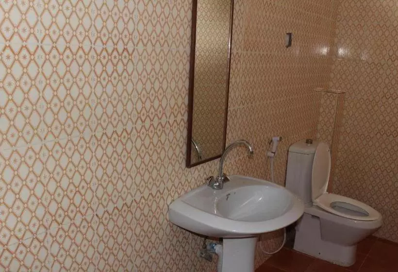 تختخواب و صبحانه Faridu Beach Bungalows