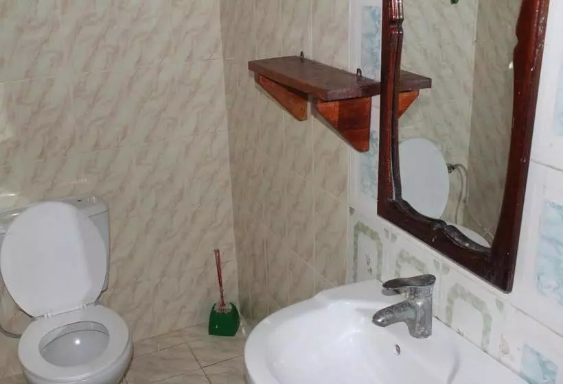 تختخواب و صبحانه Faridu Beach Bungalows