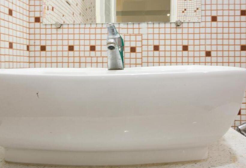 צימר Treebo House Inn