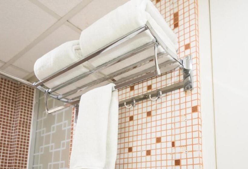 צימר Treebo House Inn