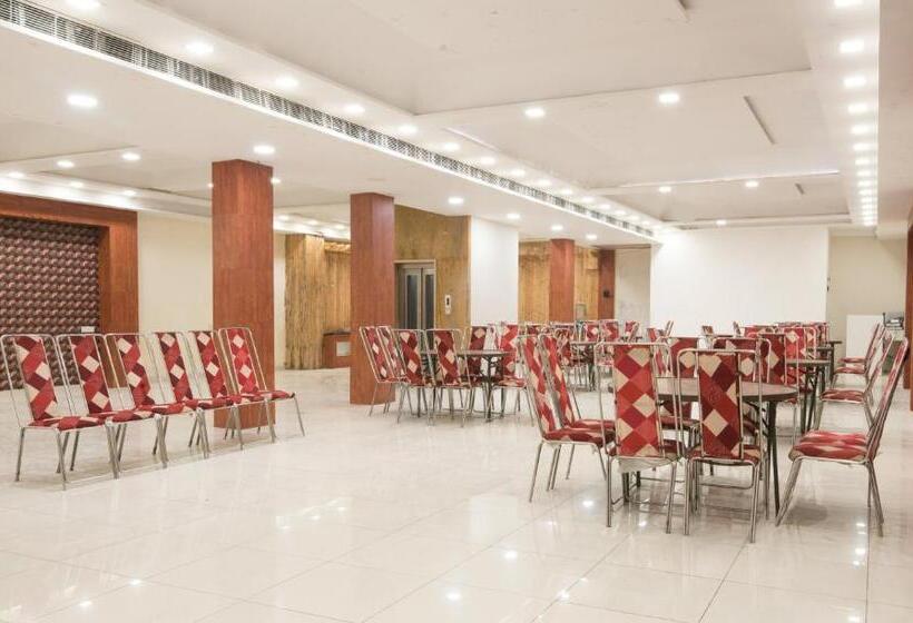 צימר Treebo House Inn