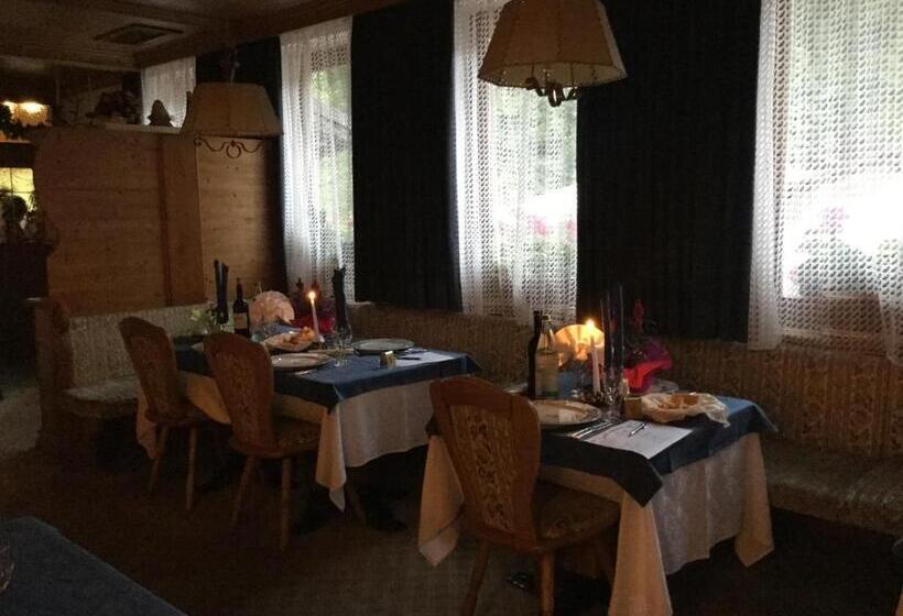 בית מלון כפרי Alpenrose