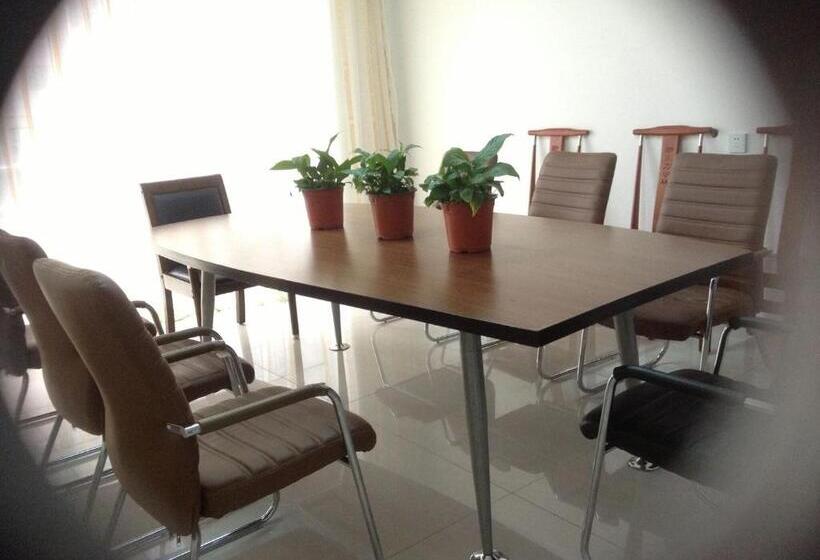 Hotel Goldmet Inn South Loop Armed, Datong