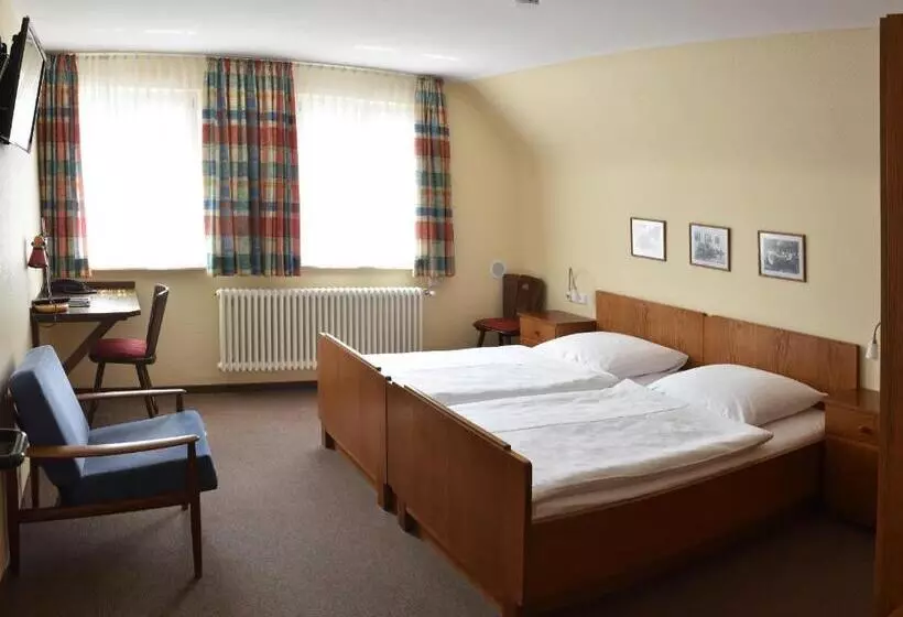 Hotelli Gästehaus In Der Brückenstraße Jagsthausen