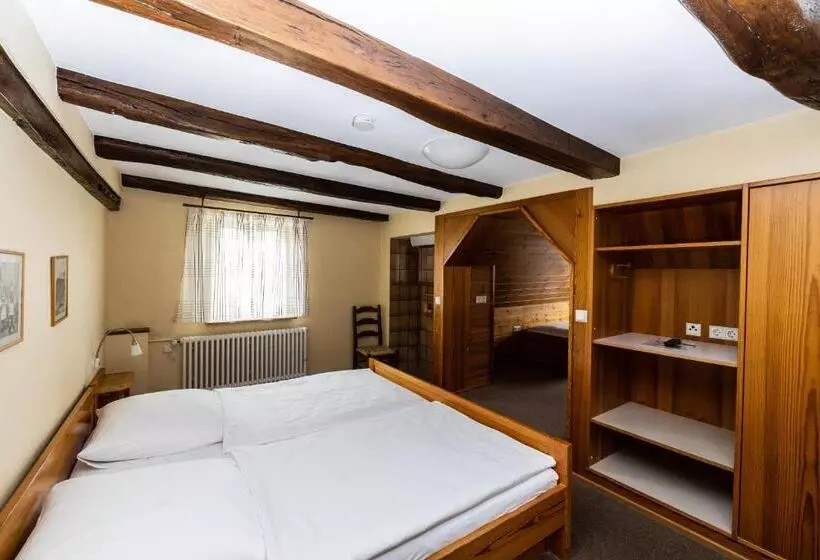 Hotelli Gästehaus In Der Brückenstraße Jagsthausen