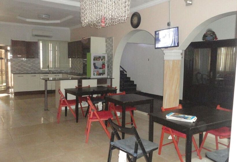 هتل Heritage Courtyard