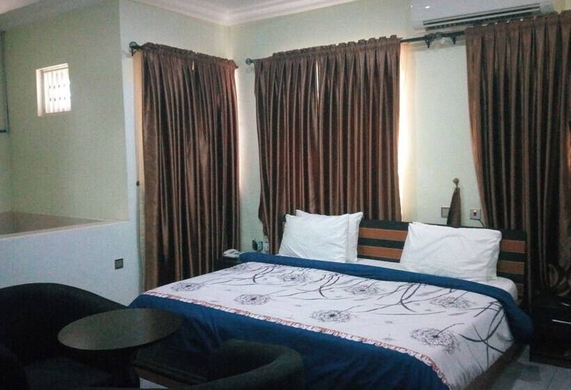 هتل Heritage Courtyard