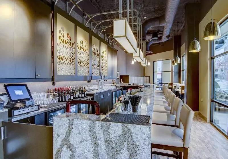 ホテル Inn At 500 Capitol