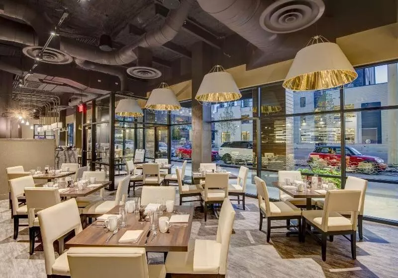 ホテル Inn At 500 Capitol