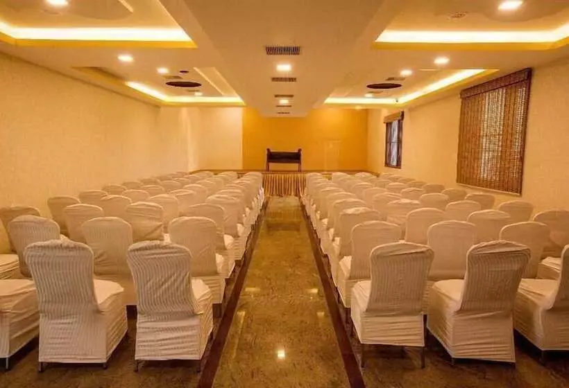 Hotel Mayapuri Amira