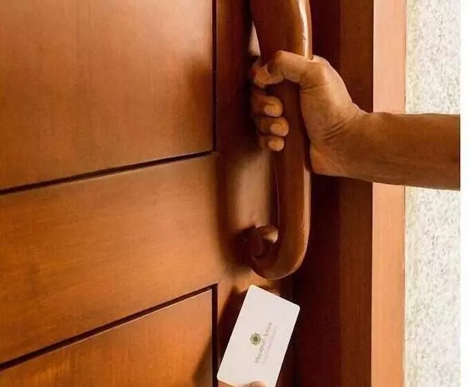 Hotel Mayapuri Amira