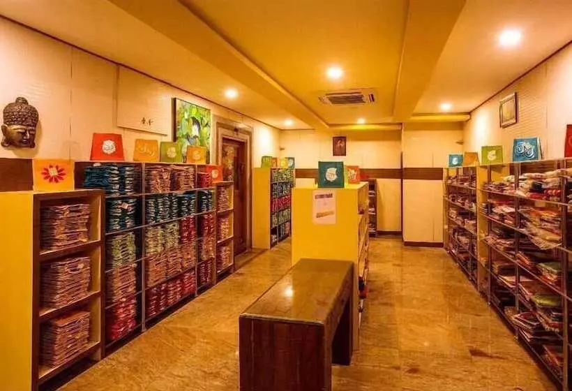 Hotel Mayapuri Amira