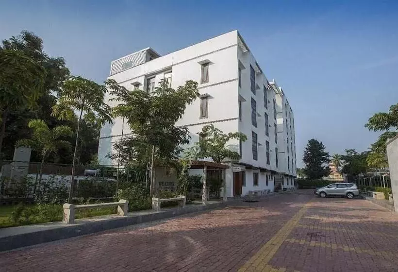 Hotel Mayapuri Amira