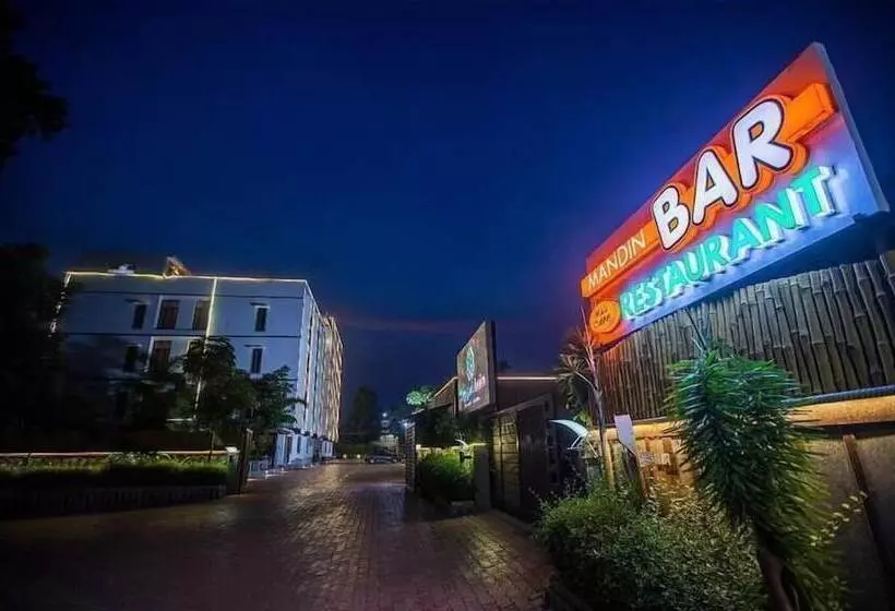 Hotel Mayapuri Amira