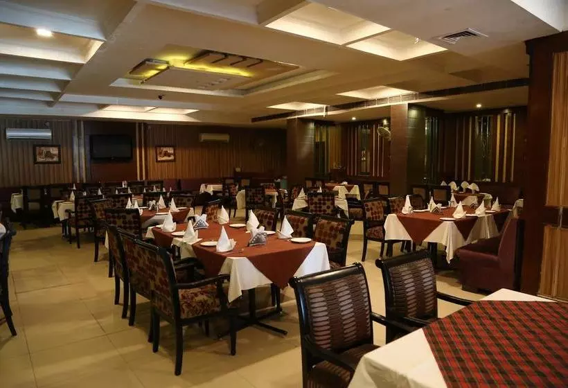 ホテル Narain Continental