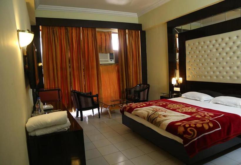 هتل Narain Continental