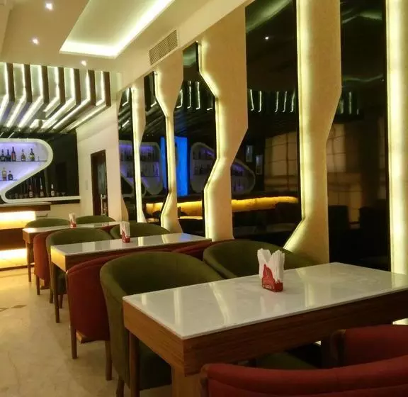 ホテル Narain Continental