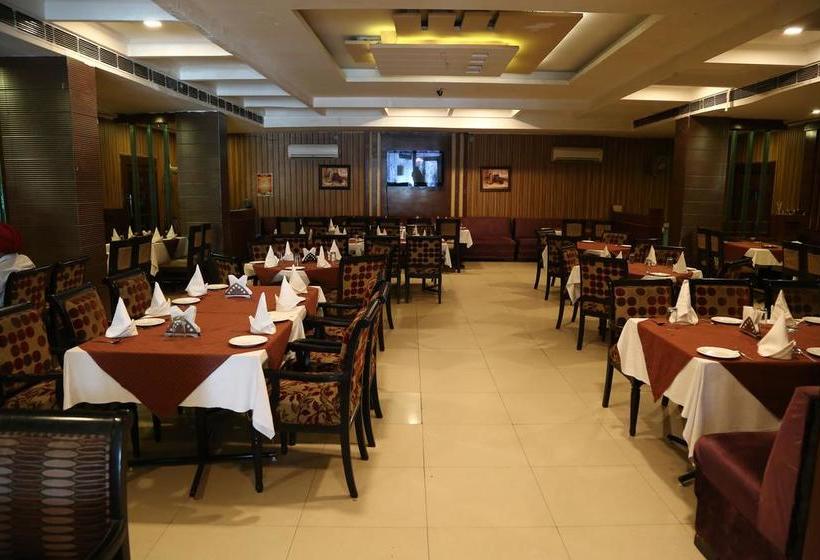 هتل Narain Continental