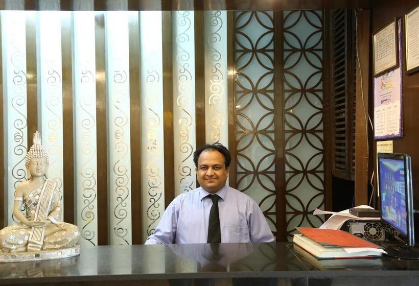 هتل Narain Continental