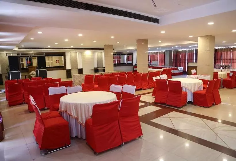 ホテル Narain Continental
