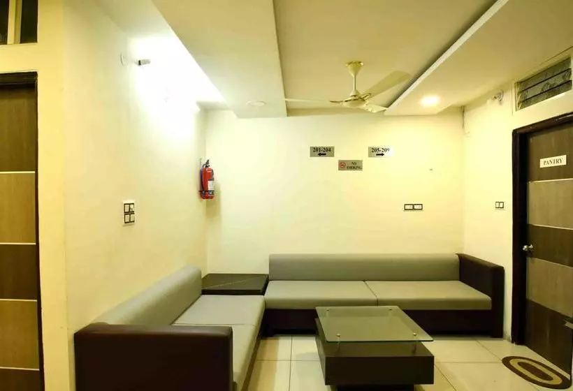 ホテル Mehar Residency