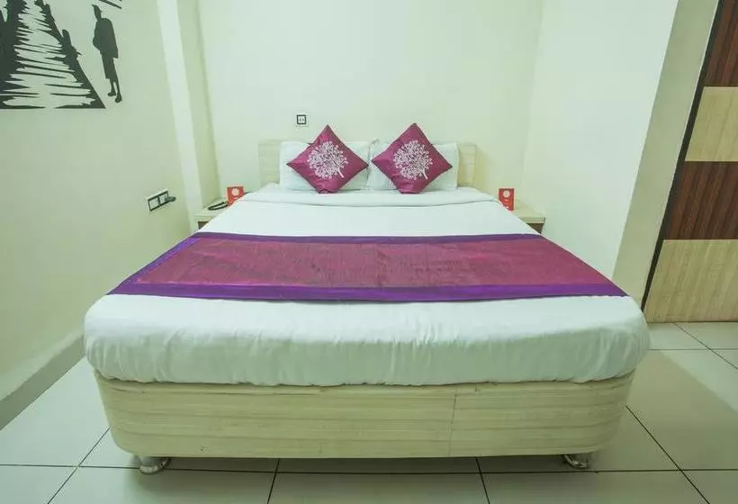 ホテル Mehar Residency
