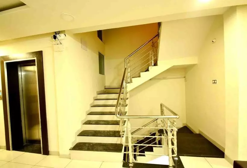 ホテル Mehar Residency