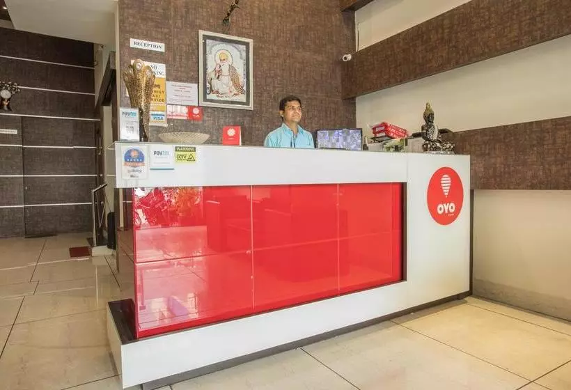 ホテル Mehar Residency