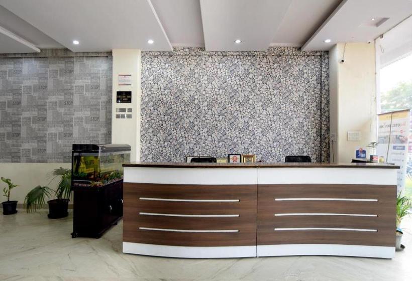 בית מלון כפרי Sky Inn