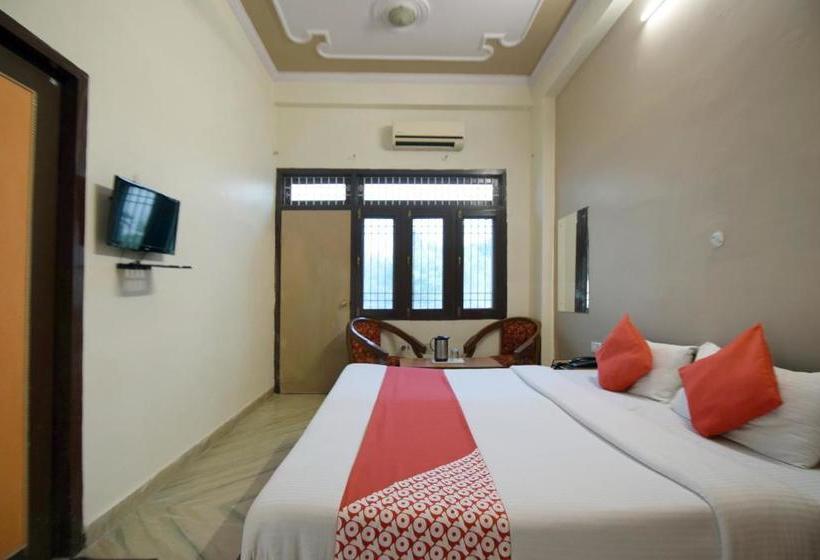 בית מלון כפרי Sky Inn