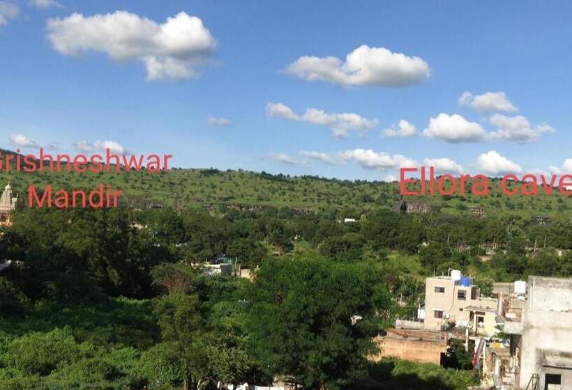 Bed and Breakfast Shivam Residency