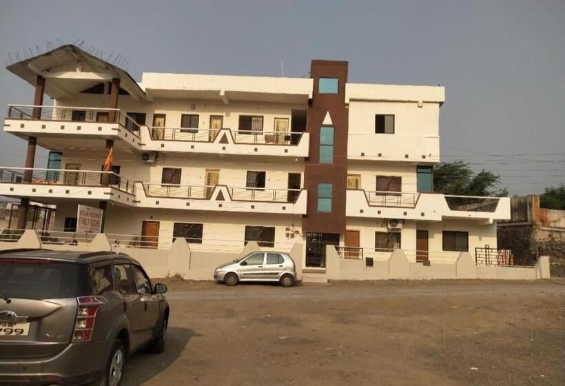 Bed and Breakfast Shivam Residency