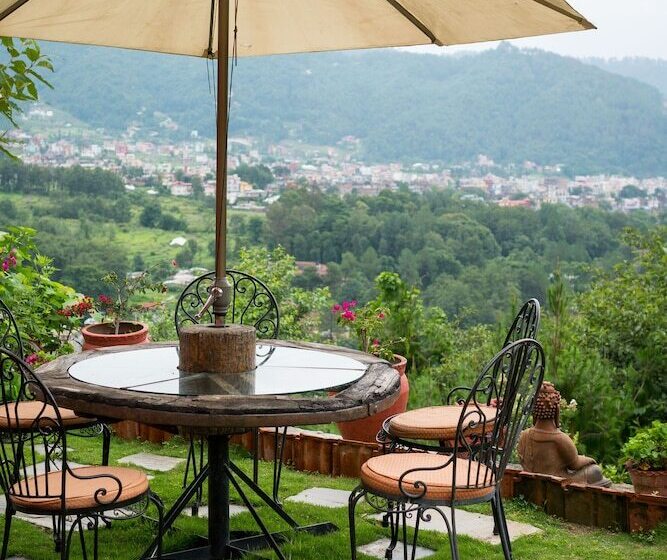 تختخواب و صبحانه Shivapuri Heights Cottage