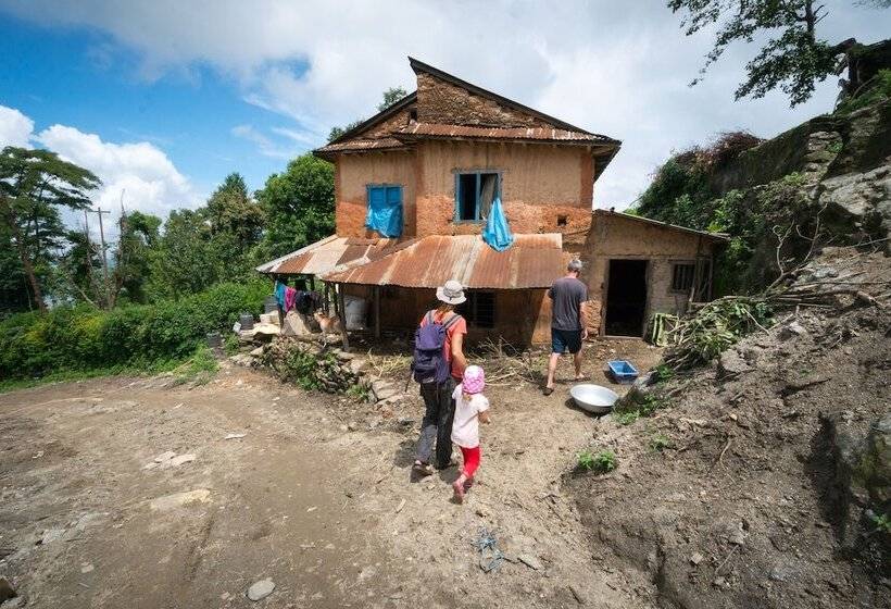 تختخواب و صبحانه Shivapuri Heights Cottage