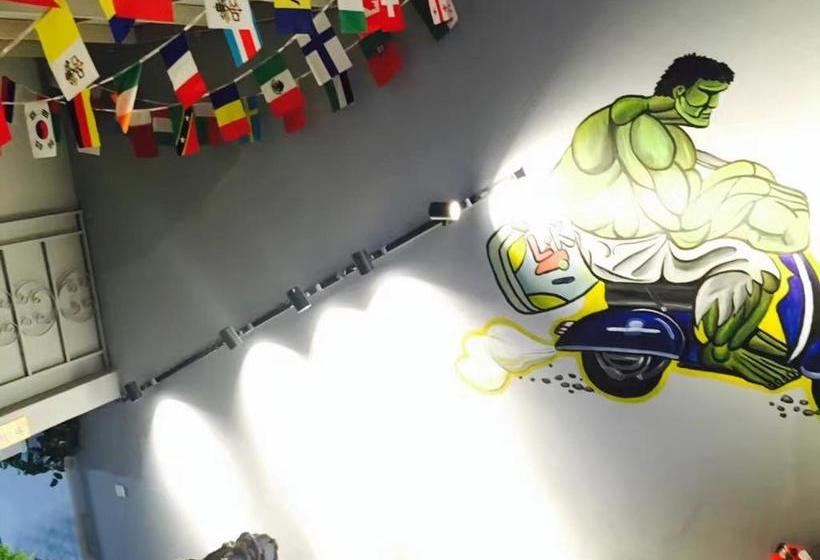 Harbin Longmen Capsule Hostel