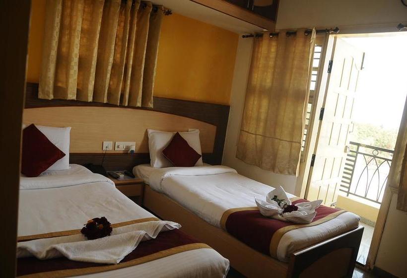 Hotel Clara Prime Inn