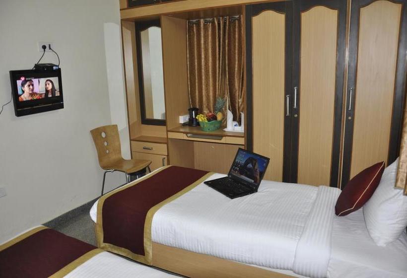 Hotel Clara Prime Inn