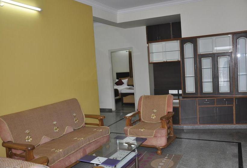 Hotel Clara Prime Inn