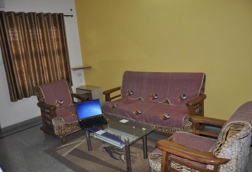 Hotel Clara Prime Inn