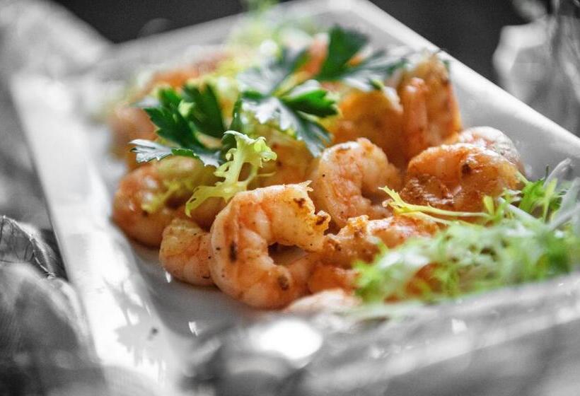 ホテル Fayn Garden Retreat