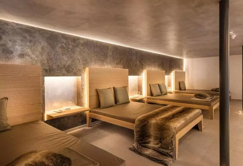 Hotelli Fayn Garden Retreat
