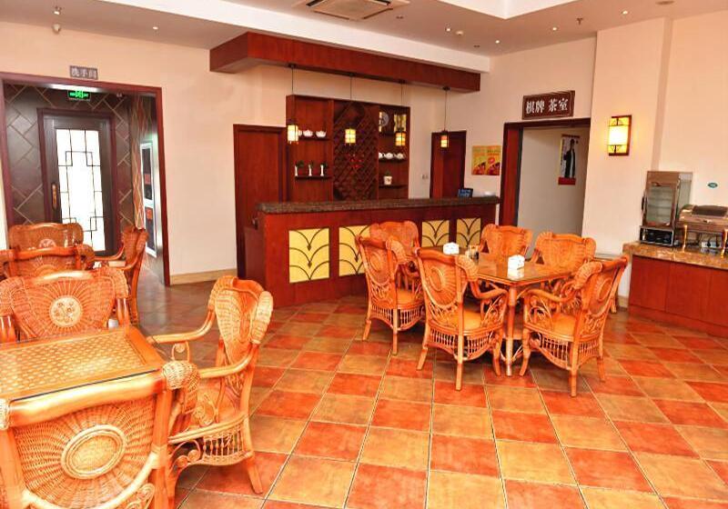 Hotel Greentree Inn Jiaxing Zhapu Jiulong Mountain Express