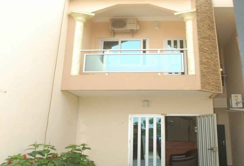 هتل Hôtels Résidences Easy