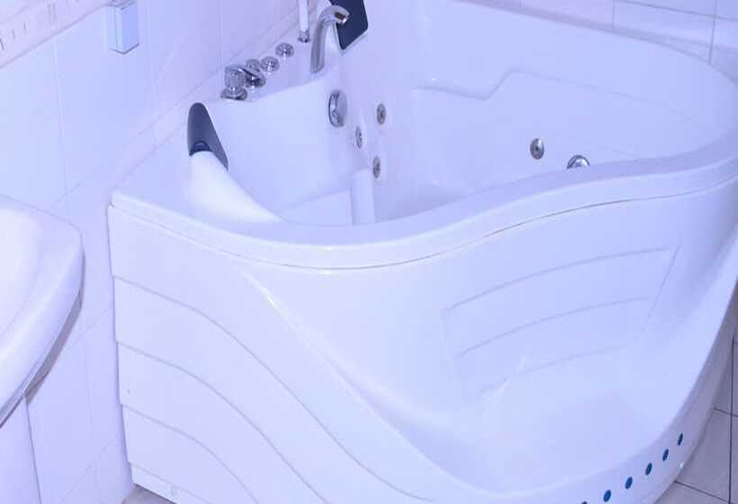 هتل Hôtels Résidences Easy