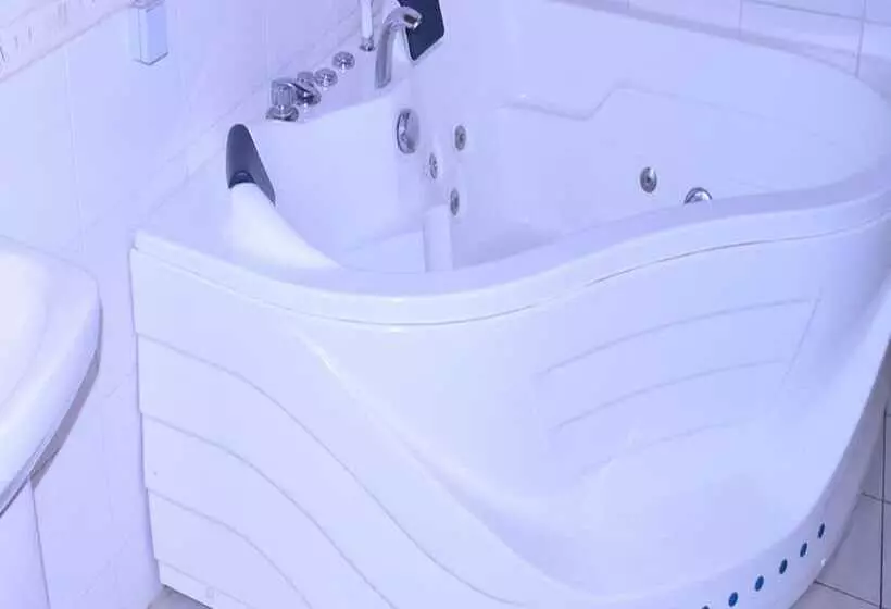 هتل Hôtels Résidences Easy