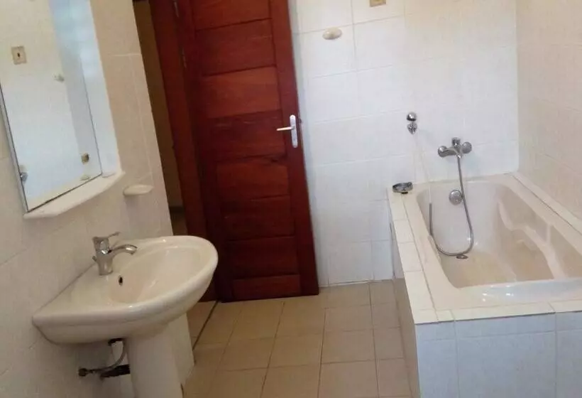 هتل Hôtels Résidences Easy