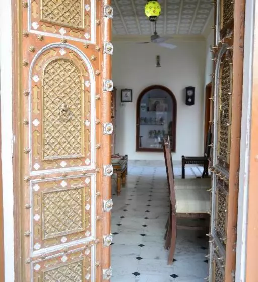 هتل Jaswant Bhawan